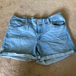 I never go for these shorts anymore because I have others I wear more often.